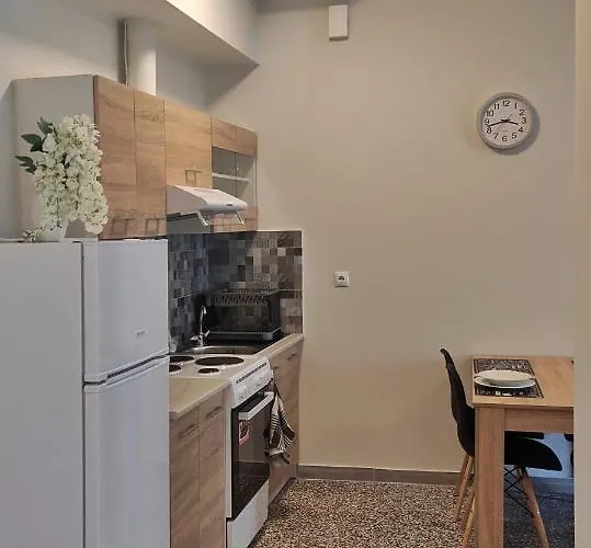 Garnet2 Καλαμάτα